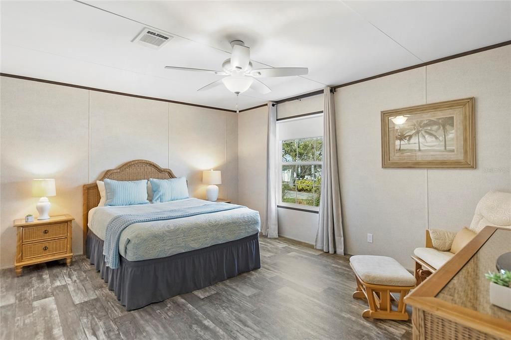 For Sale: $529,000 (3 beds, 2 baths, 1344 Square Feet)