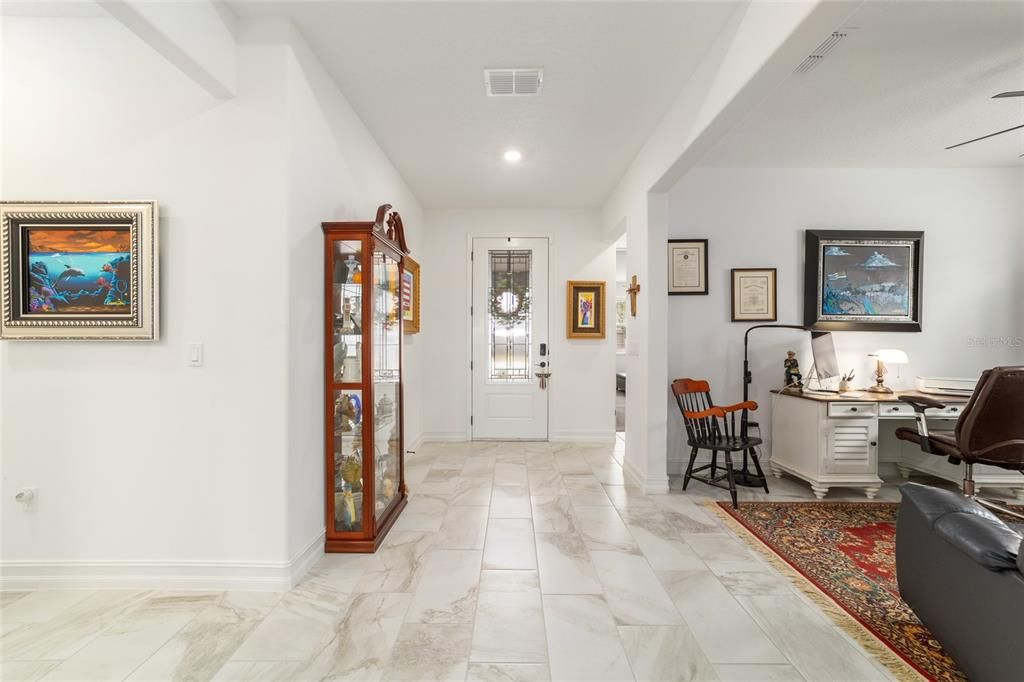 For Sale: $549,900 (3 beds, 3 baths, 2362 Square Feet)