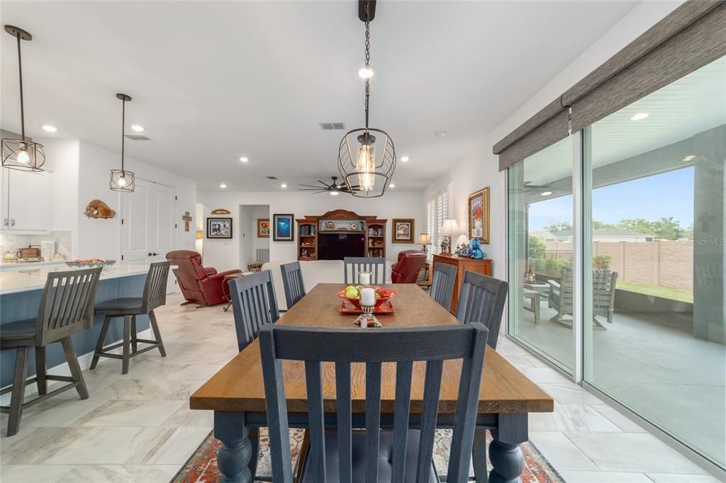 For Sale: $549,900 (3 beds, 3 baths, 2362 Square Feet)