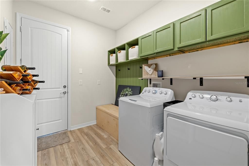 En Venta: $699,000 (4 camas, 3 baños, 2951 Pies cuadrados)