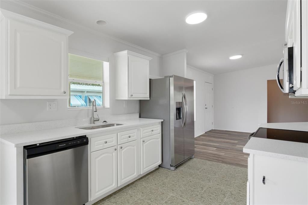 En Venta: $172,900 (2 camas, 2 baños, 1296 Pies cuadrados)