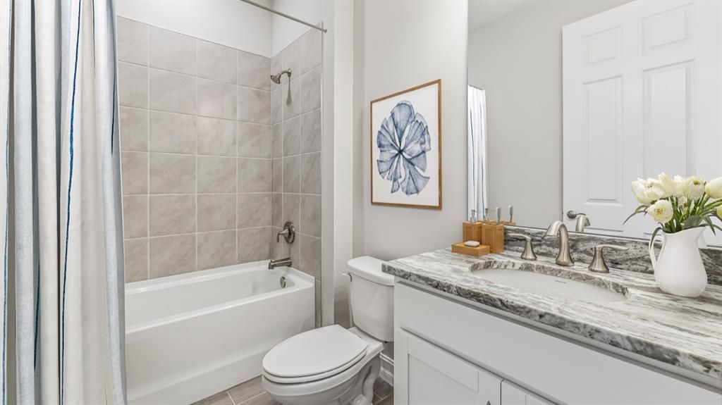 Activo con contrato: $368,985 (3 camas, 2 baños, 1816 Pies cuadrados)