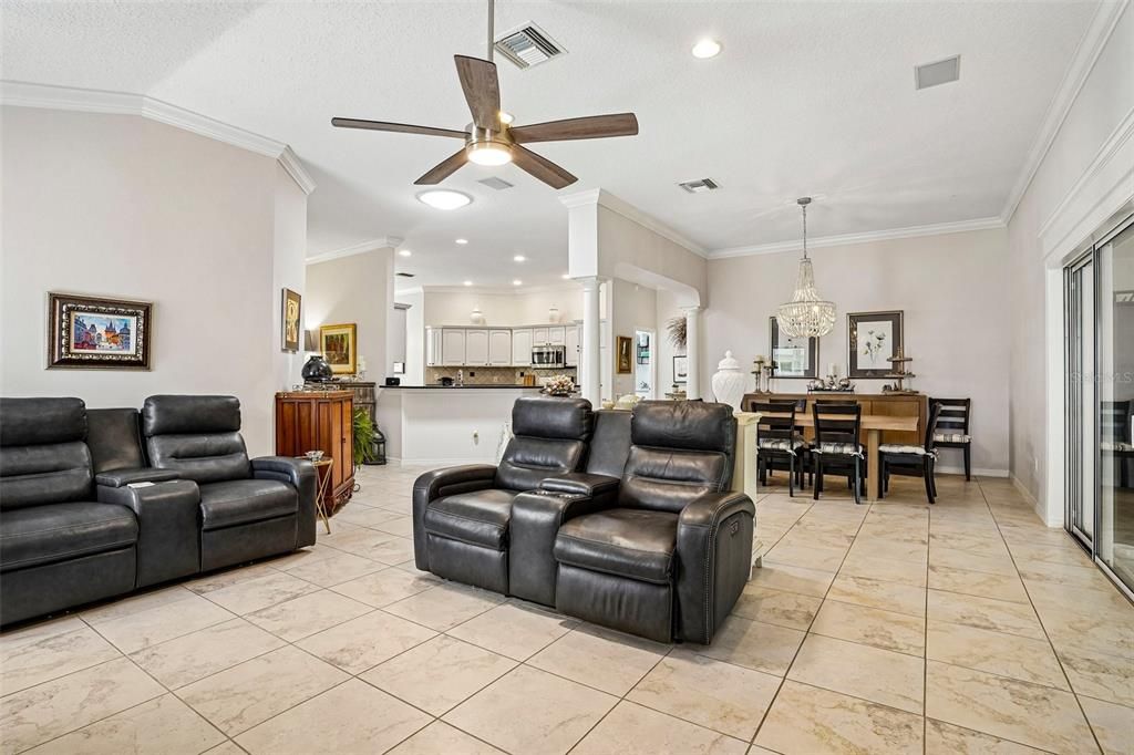 For Sale: $700,000 (3 beds, 2 baths, 1887 Square Feet)