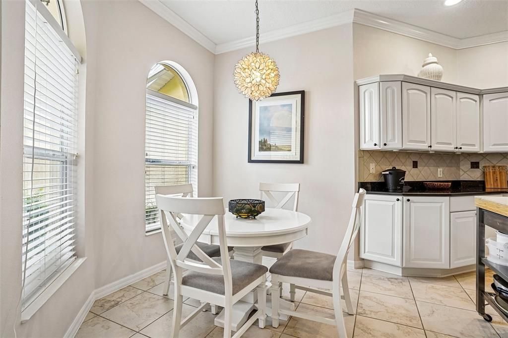 For Sale: $700,000 (3 beds, 2 baths, 1887 Square Feet)