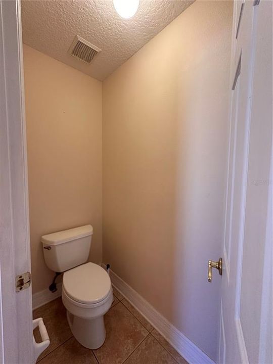 For Rent: $2,500 (4 beds, 2 baths, 1937 Square Feet)