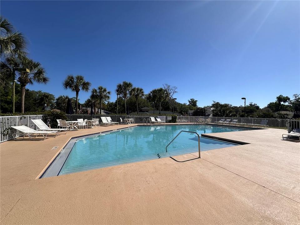 For Rent: $2,500 (4 beds, 2 baths, 1937 Square Feet)