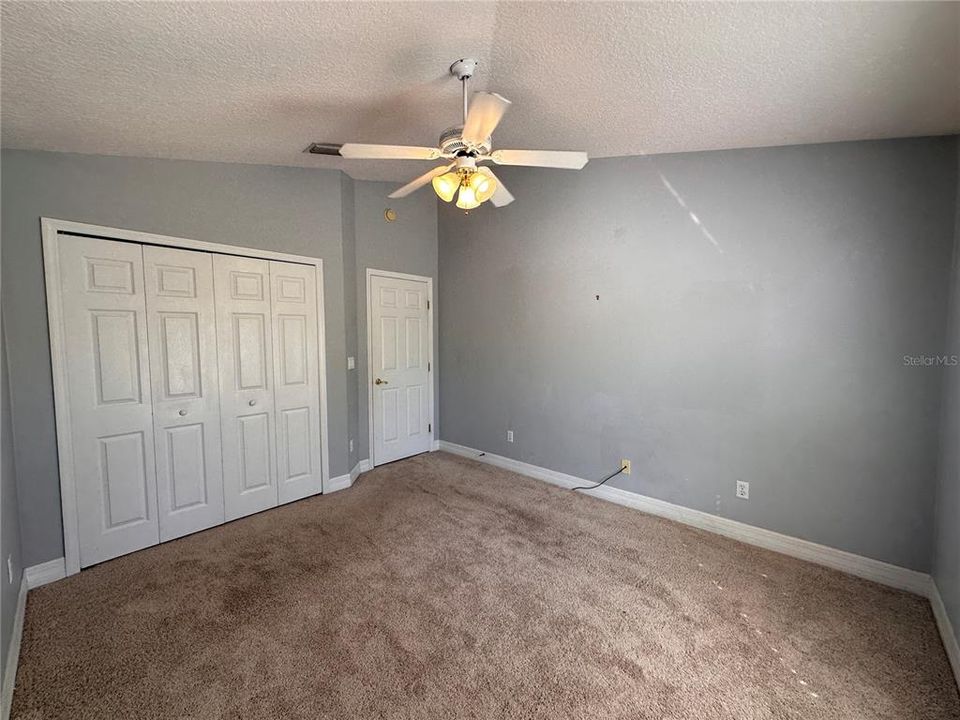 For Rent: $2,500 (4 beds, 2 baths, 1937 Square Feet)