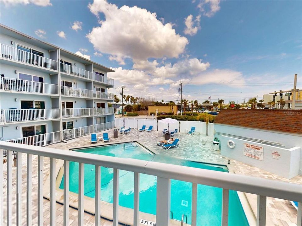 For Sale: $249,500 (1 beds, 1 baths, 459 Square Feet)