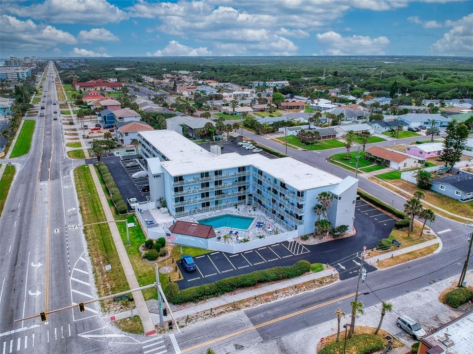 For Sale: $249,500 (1 beds, 1 baths, 459 Square Feet)