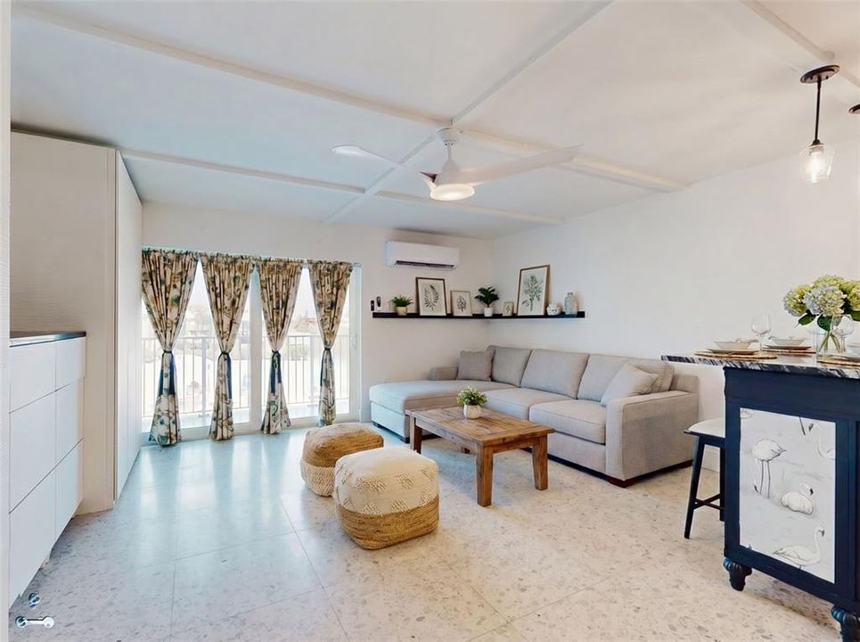 For Sale: $249,500 (1 beds, 1 baths, 459 Square Feet)