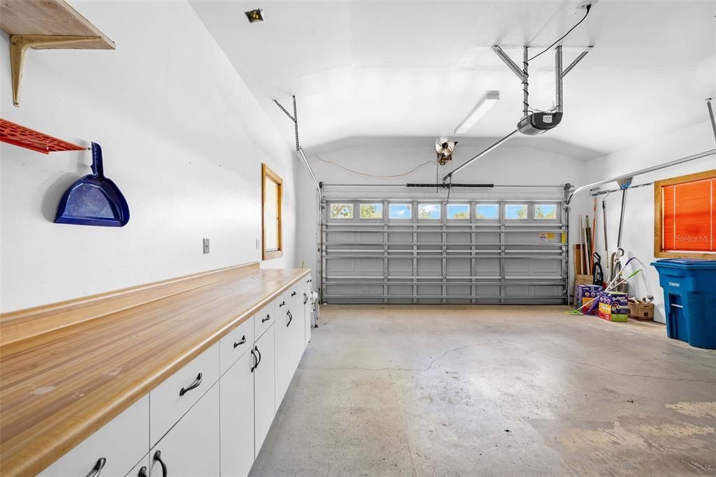 Active With Contract: $210,000 (2 beds, 2 baths, 1296 Square Feet)