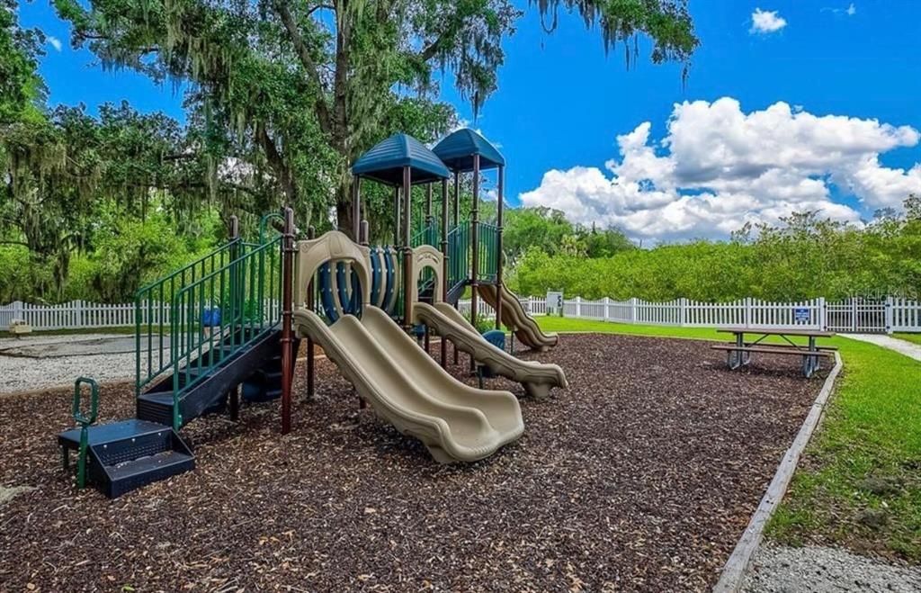 En Venta: $1,499,900 (3 camas, 3 baños, 2987 Pies cuadrados)