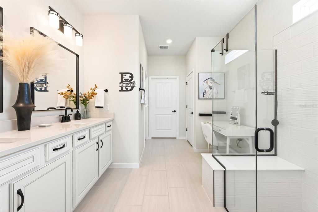 En Venta: $895,000 (4 camas, 3 baños, 2862 Pies cuadrados)
