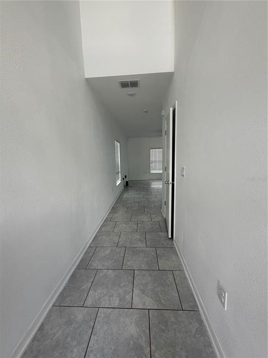For Rent: $2,100 (4 beds, 2 baths, 1931 Square Feet)