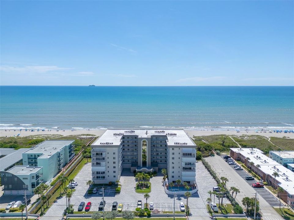 For Sale: $825,000 (3 beds, 2 baths, 1924 Square Feet)