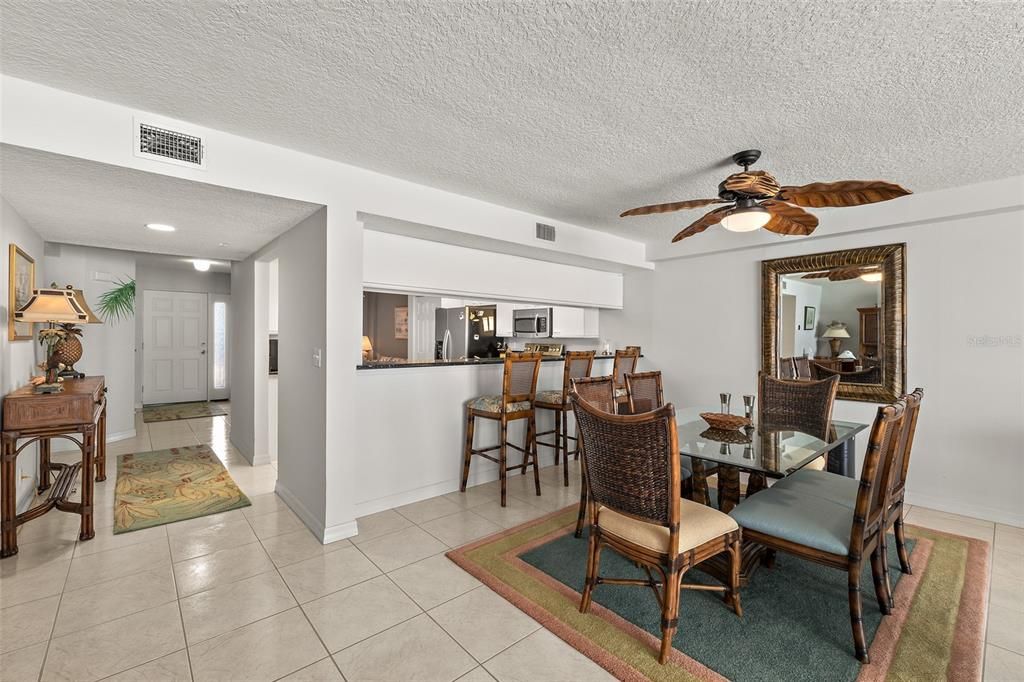 For Sale: $825,000 (3 beds, 2 baths, 1924 Square Feet)