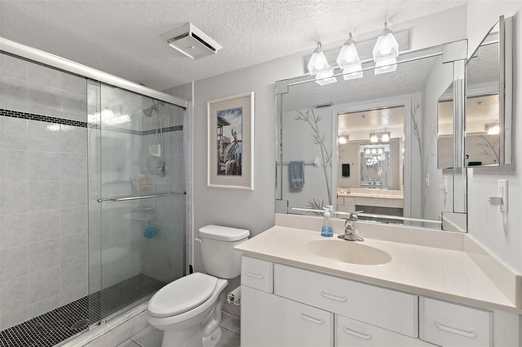 For Sale: $825,000 (3 beds, 2 baths, 1924 Square Feet)