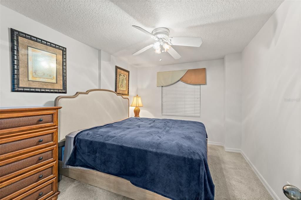 For Sale: $825,000 (3 beds, 2 baths, 1924 Square Feet)