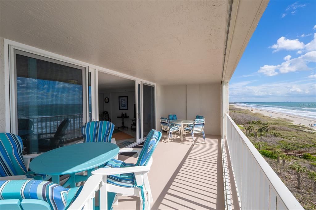 For Sale: $825,000 (3 beds, 2 baths, 1924 Square Feet)