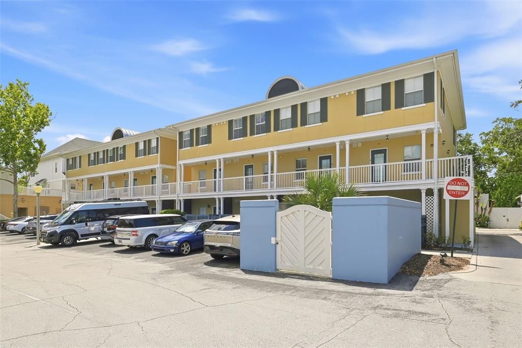 En Venta: $300,000 (1 camas, 1 baños, 640 Pies cuadrados)