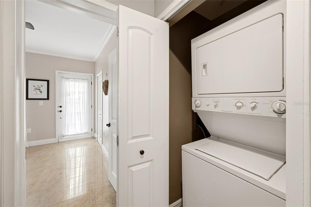 En Venta: $300,000 (1 camas, 1 baños, 640 Pies cuadrados)