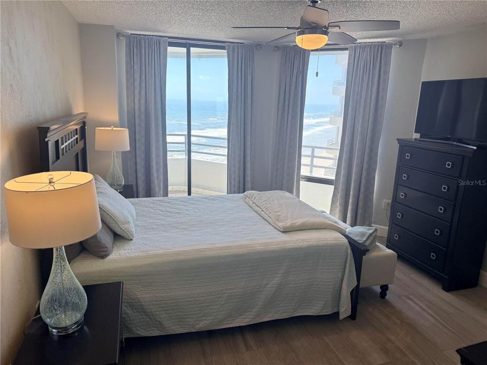 En Venta: $249,900 (1 camas, 1 baños, 974 Pies cuadrados)