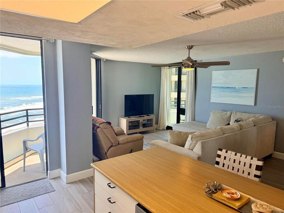 En Venta: $249,900 (1 camas, 1 baños, 974 Pies cuadrados)