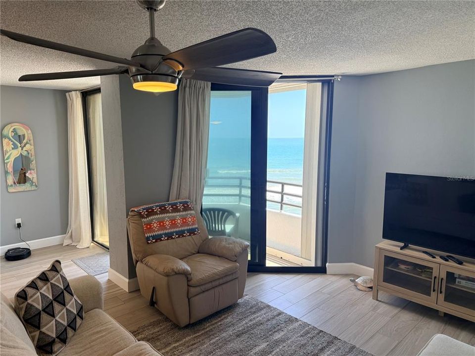 En Venta: $249,900 (1 camas, 1 baños, 974 Pies cuadrados)