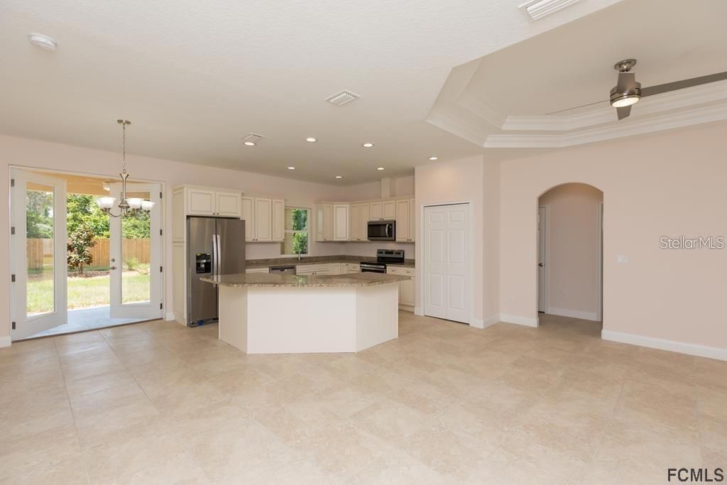 For Rent: $1,995 (3 beds, 2 baths, 1502 Square Feet)