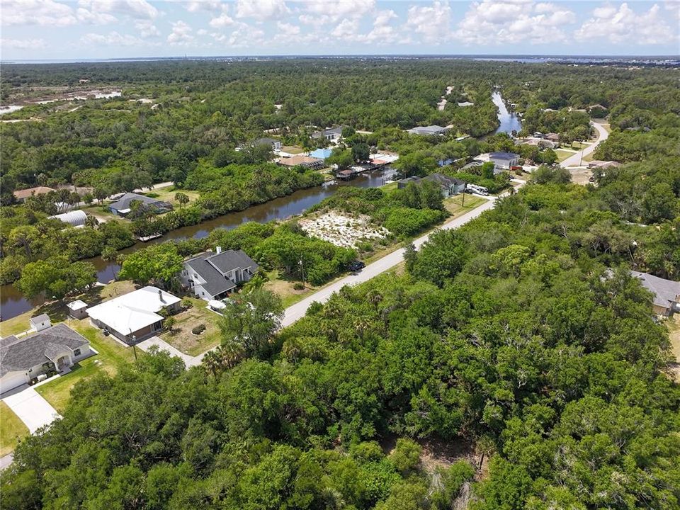 На продажу: $12,000 (0.23 acres)