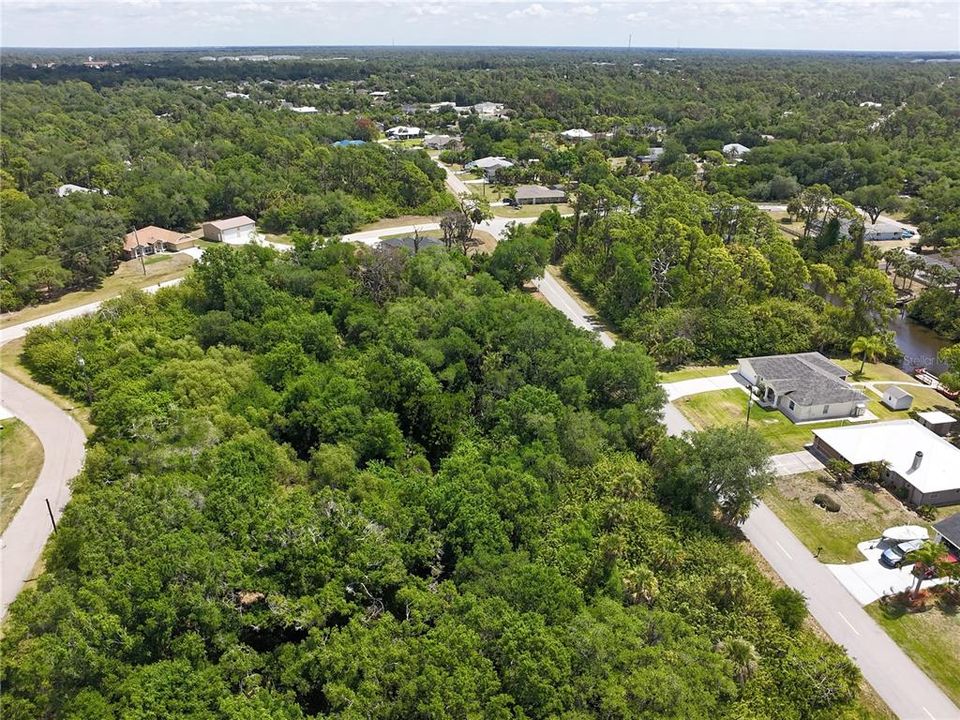 На продажу: $12,000 (0.23 acres)