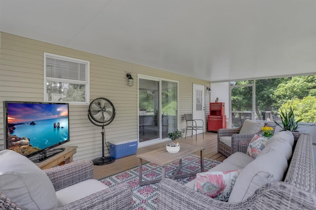 Active With Contract: $435,000 (4 beds, 2 baths, 1560 Square Feet)