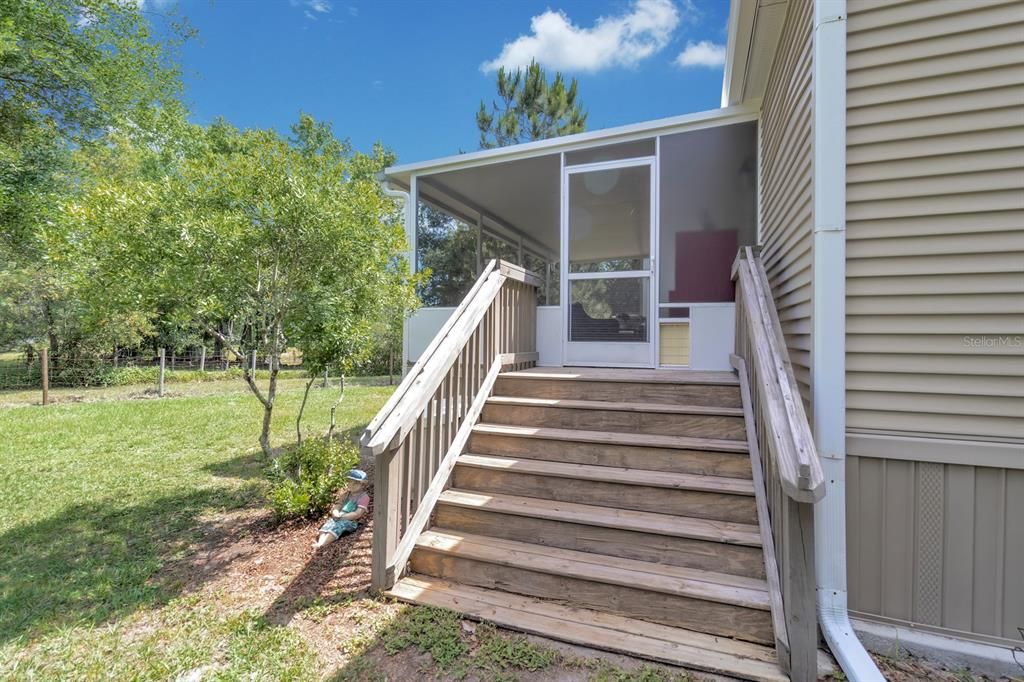 Active With Contract: $435,000 (4 beds, 2 baths, 1560 Square Feet)