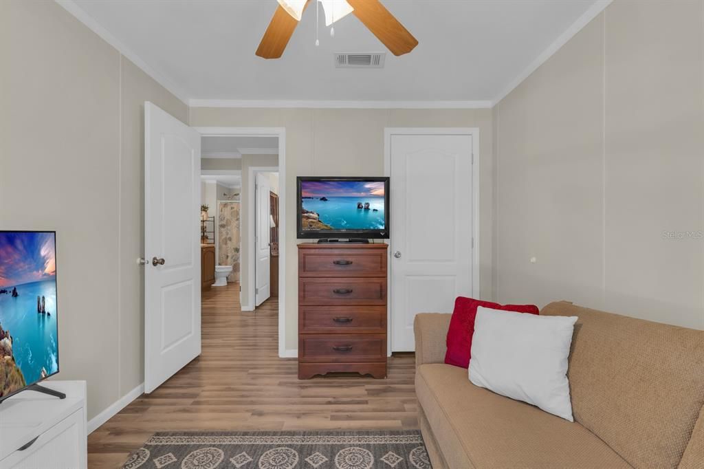 Active With Contract: $435,000 (4 beds, 2 baths, 1560 Square Feet)