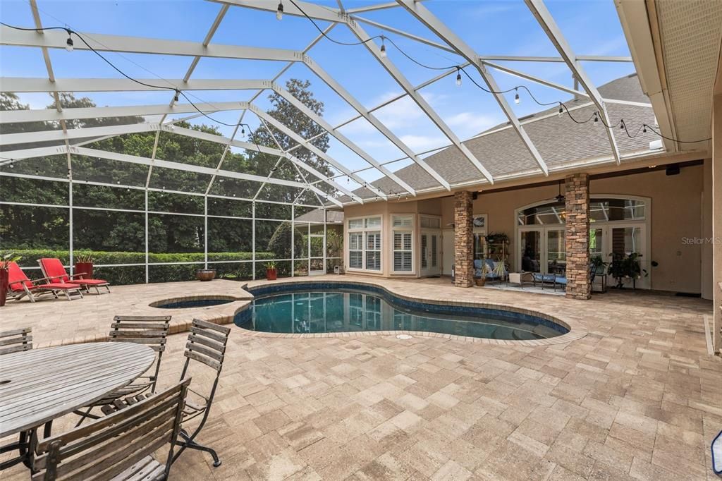 Active With Contract: $1,795,000 (5 beds, 5 baths, 5724 Square Feet)