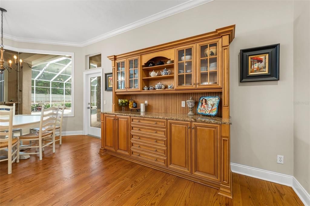 Active With Contract: $1,795,000 (5 beds, 5 baths, 5724 Square Feet)