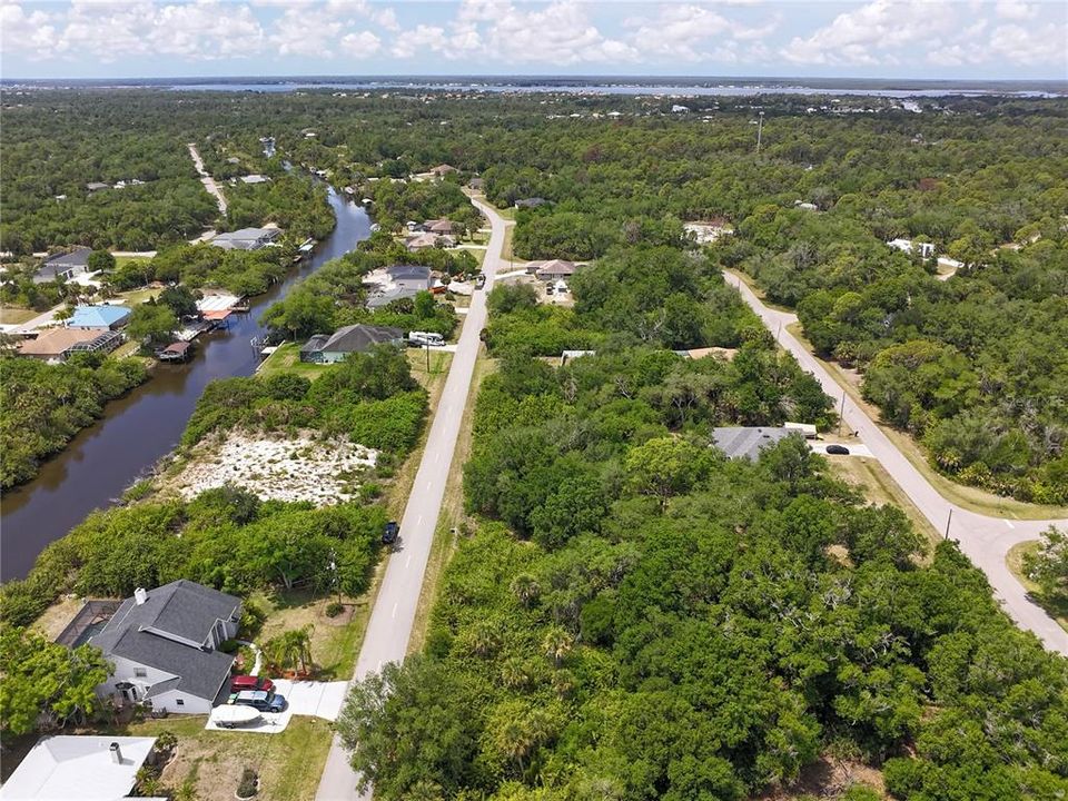На продажу: $12,000 (0.23 acres)