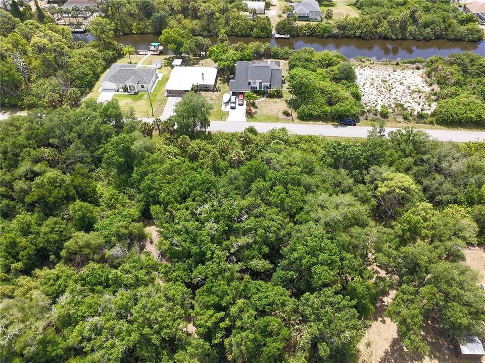 На продажу: $12,000 (0.23 acres)