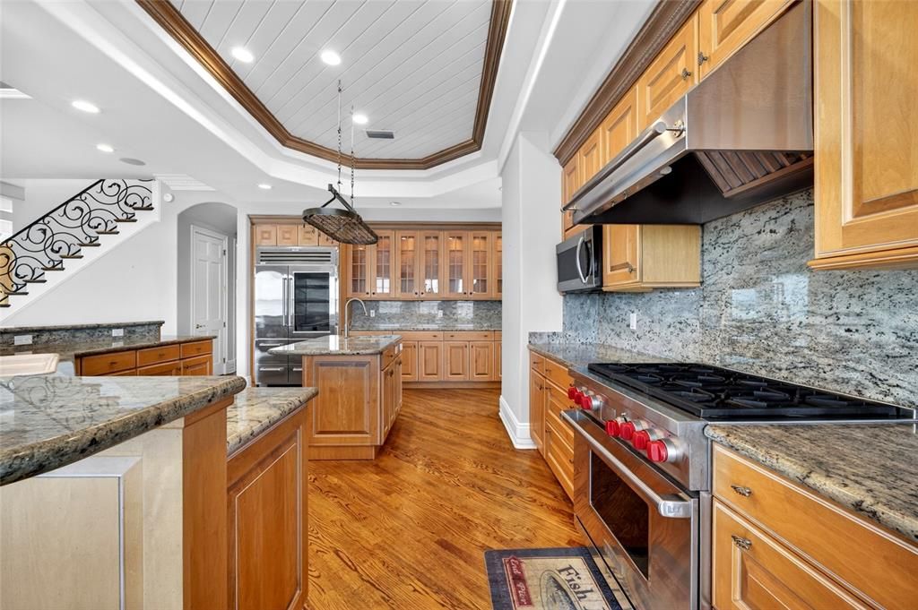 For Rent: $28,000 (4 beds, 4 baths, 4862 Square Feet)