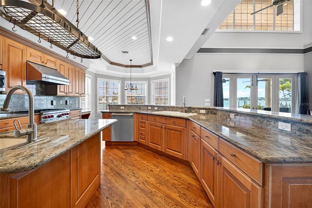 For Rent: $28,000 (4 beds, 4 baths, 4862 Square Feet)