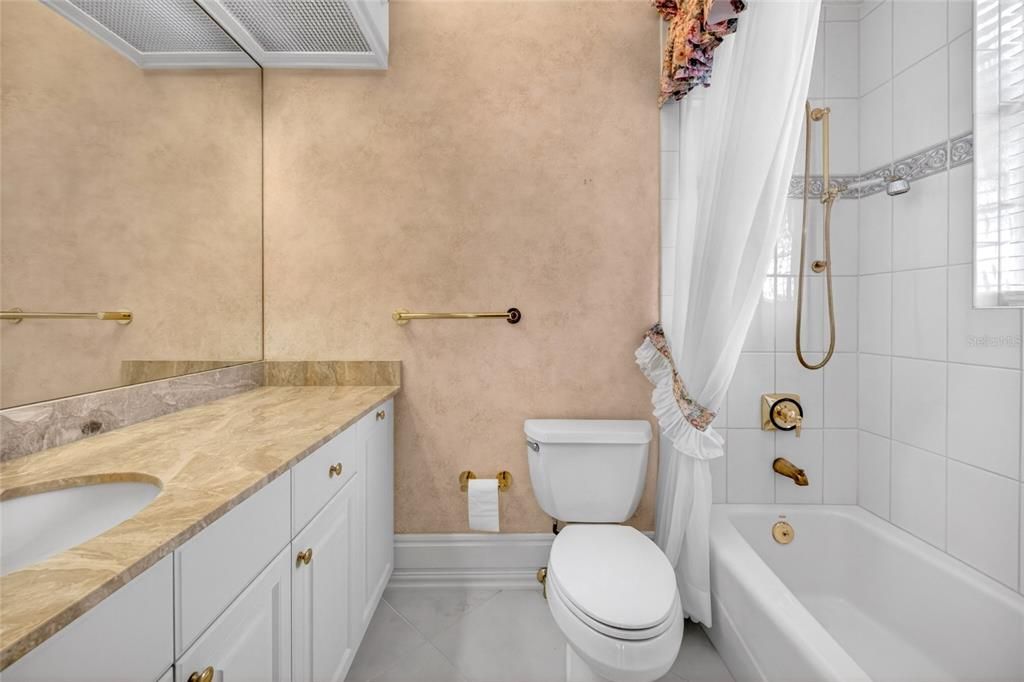 For Rent: $28,000 (4 beds, 4 baths, 4862 Square Feet)