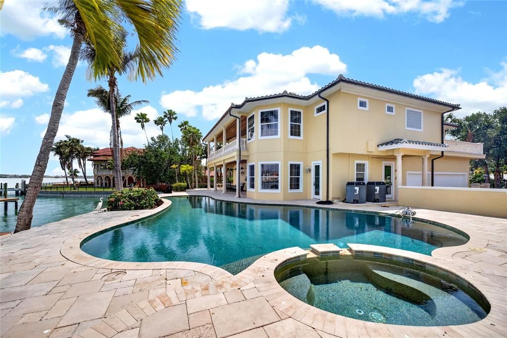 For Rent: $28,000 (4 beds, 4 baths, 4862 Square Feet)