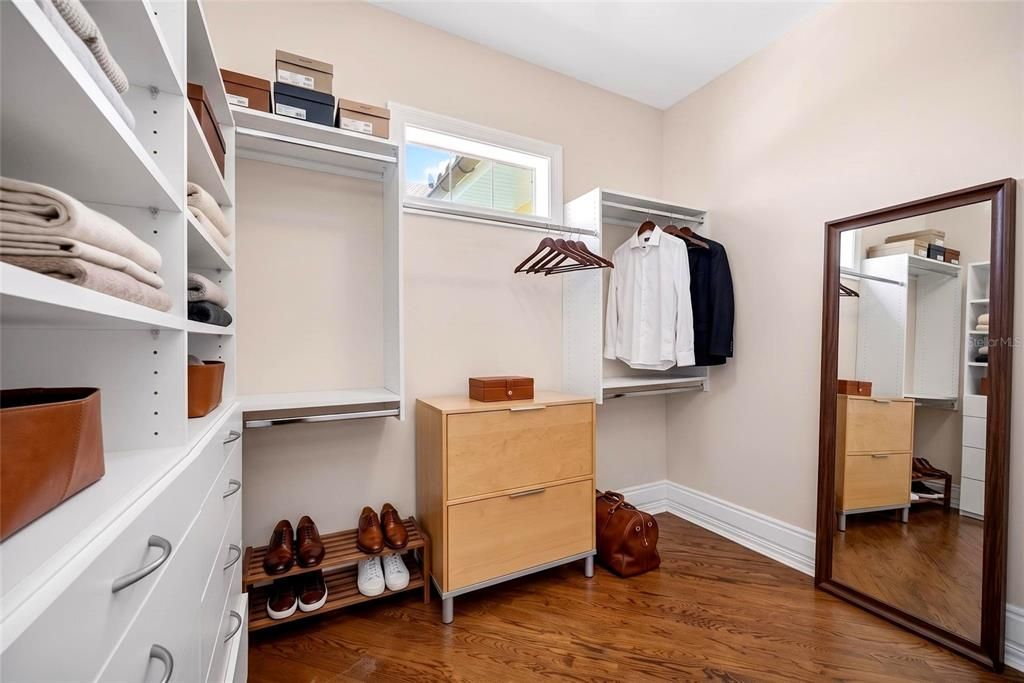 For Rent: $28,000 (4 beds, 4 baths, 4862 Square Feet)