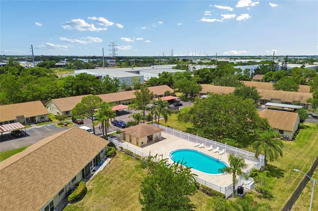 Active With Contract: $229,000 (2 beds, 2 baths, 810 Square Feet)