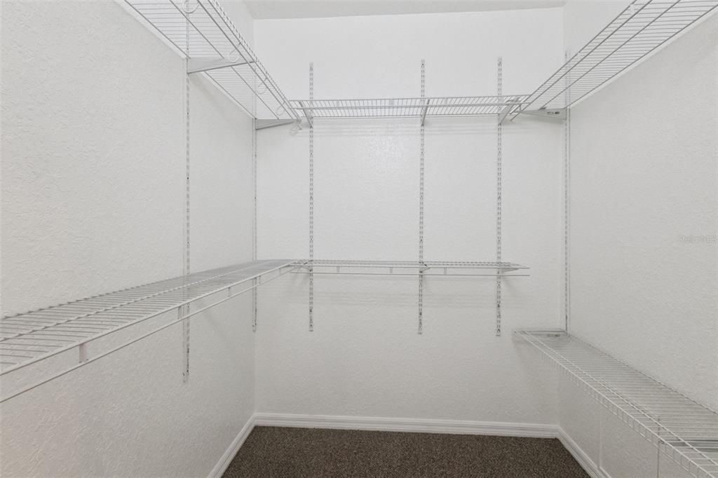 На продажу: $325,000 (2 спален, 2 ванн, 1466 Квадратных фут)