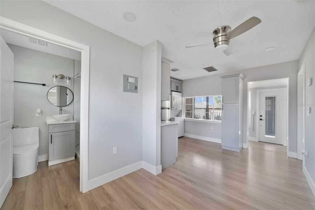 В аренду: $1,650 (2 спален, 1 ванн, 467 Квадратных фут)