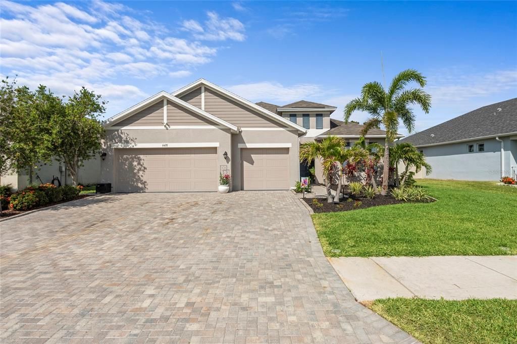Active With Contract: $450,000 (4 beds, 3 baths, 2420 Square Feet)