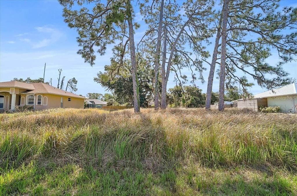 En Venta: $34,900 (0.23 acres)