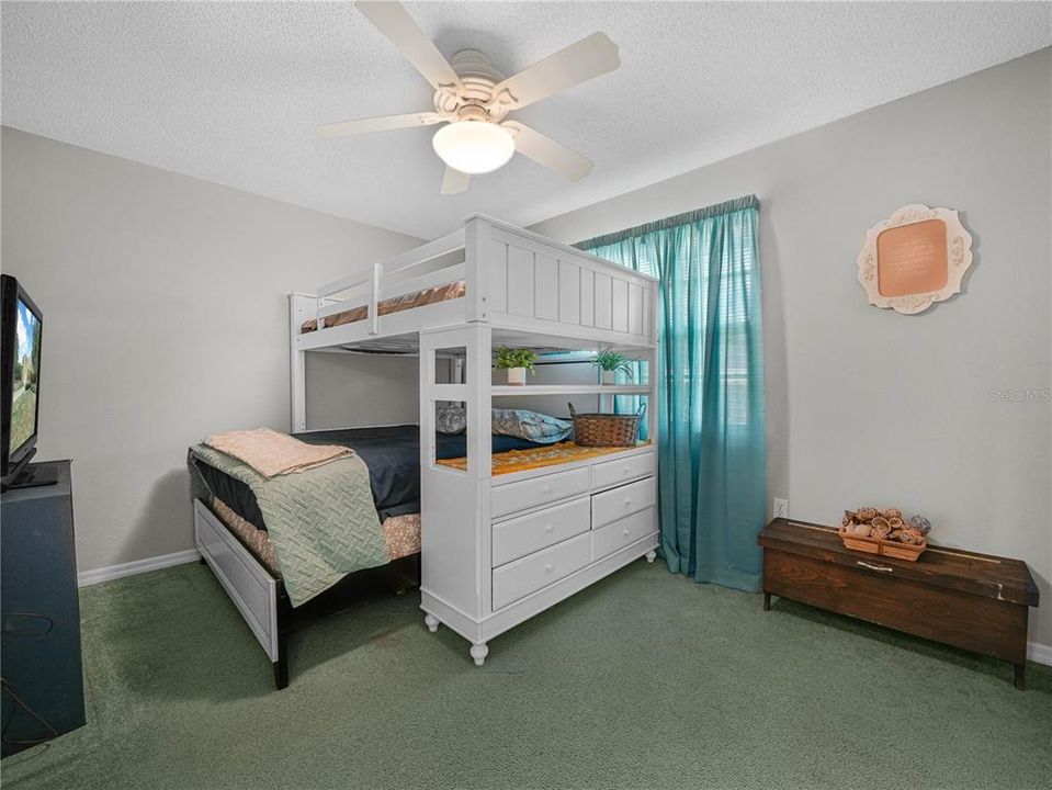 Activo con contrato: $574,900 (4 camas, 2 baños, 2125 Pies cuadrados)
