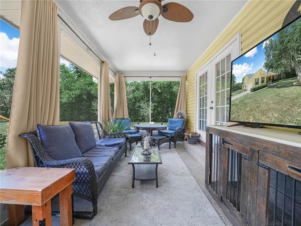 Activo con contrato: $574,900 (4 camas, 2 baños, 2125 Pies cuadrados)
